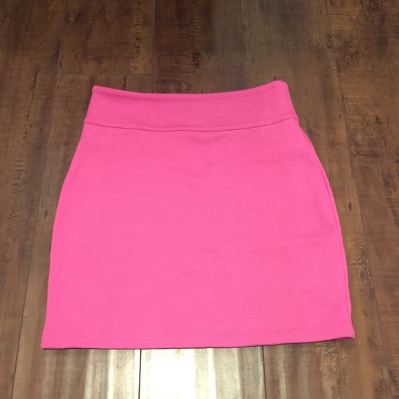 Fuchsia Silence + Noise skirt