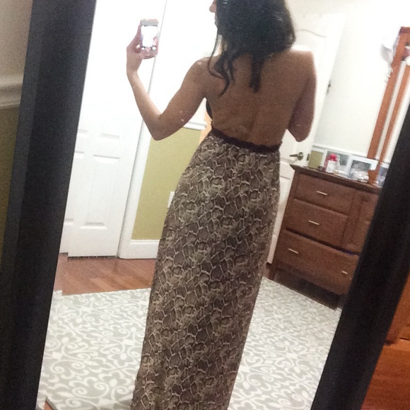 Crochet Open Back Maxi Dress - Picture 3 of 4