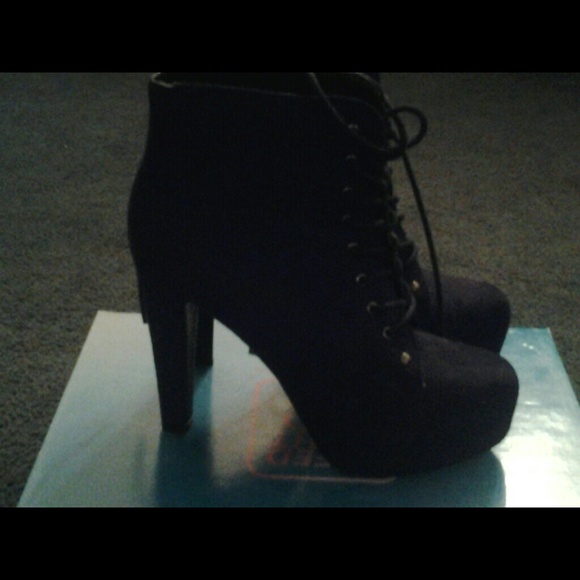Black boots