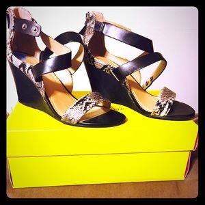 Kenneth Cole reaction wedge sandals