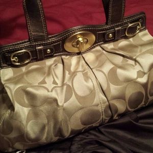 💥SOLD!!!💥 Authentic Coach Handbag!