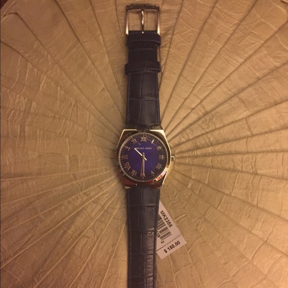 SOLD in BUNDLE Michael Kors Blue Face Watch - Picture 2 of 4