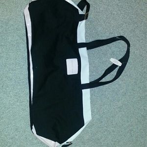 Vs duffle bag