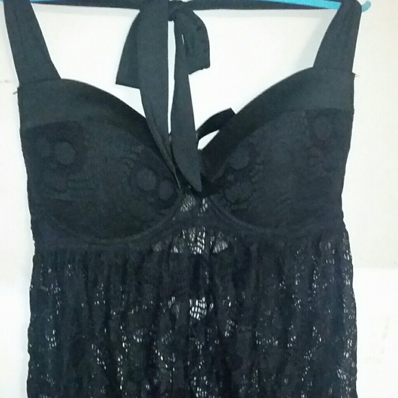 Fun and sexy lingerie with skulls ??