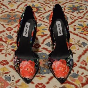 Steve Madden Pointed Toe Heels