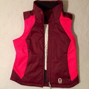 Spyder ski vest in burgundy