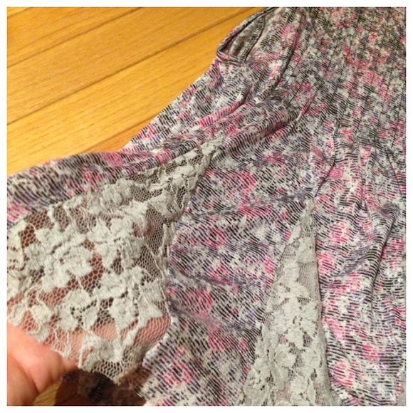 Free People top NWT size XS - Picture 3 of 4
