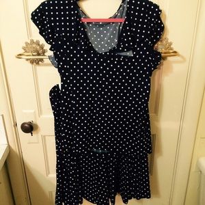 American living polka dot blouse and skirt! 👠👠