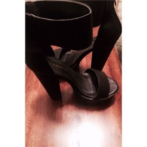 Lulu's Black platform heels