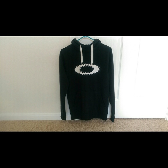 Oakley Hoodie
