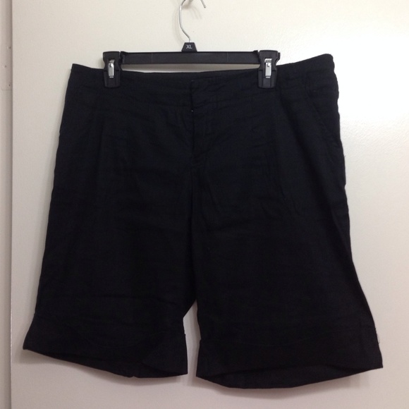 Mossimo black shorts