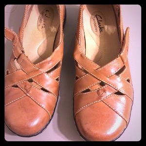 Clarks bendables brown