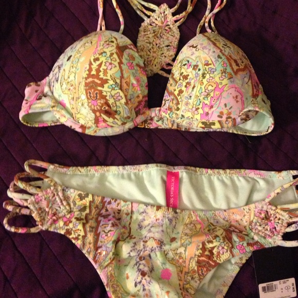 Victoria's Secret swimwear (NWT)