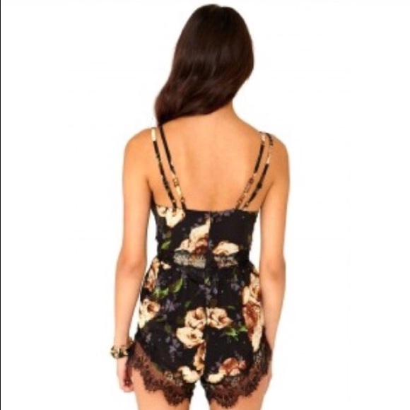 ASOS Floral Romper Playsuit - Picture 2 of 4