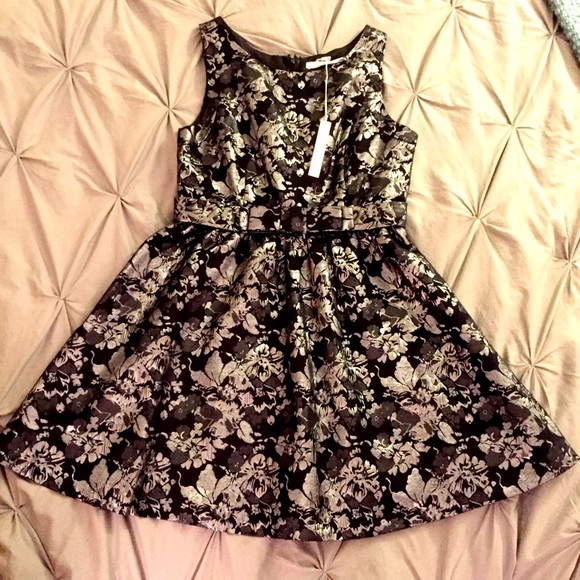 LC Lauren Conrad Dresses & Skirts - NWT Lauren Conrad vintage charm brocade dress