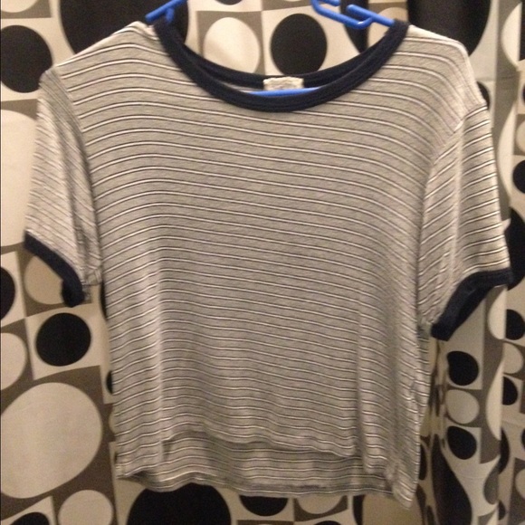 Brandy M.❤️ tee shirt, crop topish