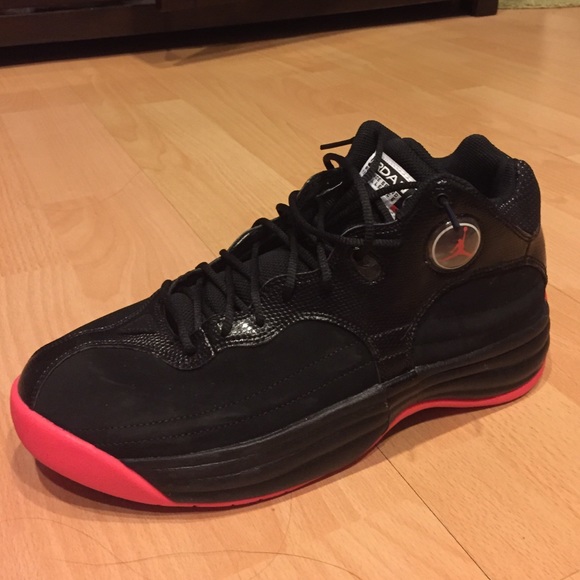 Jordan Jumpman Team 1 // Black/Infrared23 - Picture 3 of 4