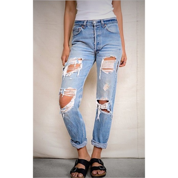 levis tattered jeans