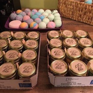 Bathbombs ms body scrubs