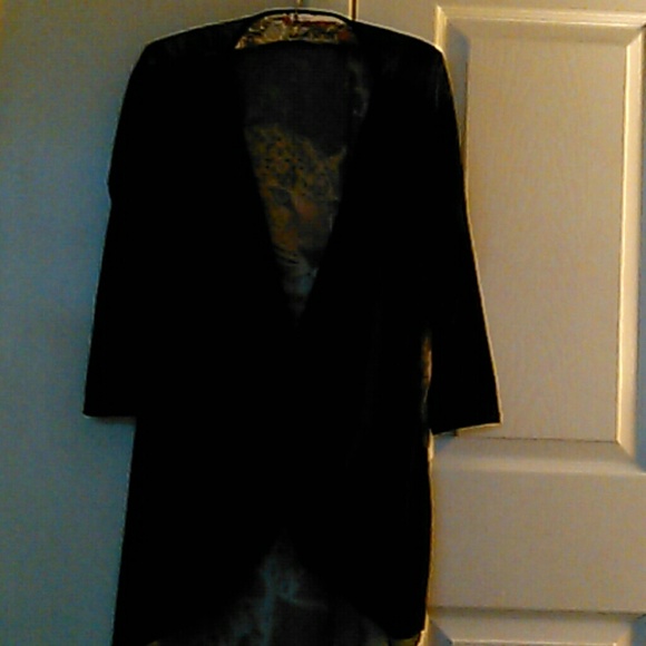 shirt - Picture 2 of 4