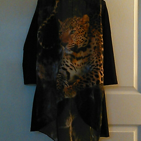 shirt - Picture 3 of 4