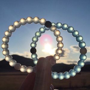 Lokai Bracelet (Blue size M)