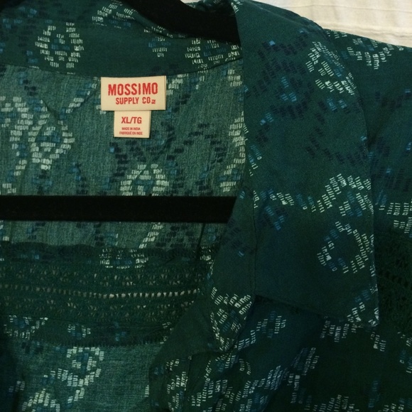Button down top - Picture 2 of 2