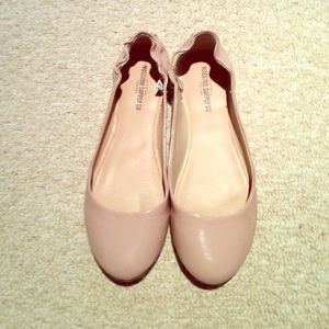 Beige ballet flats