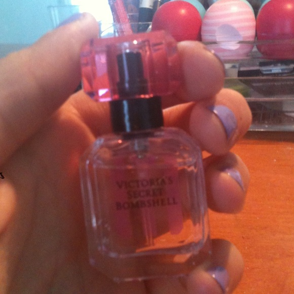 Victoria secret bombshell