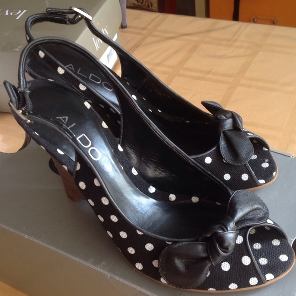 Polka dot wedge heels
