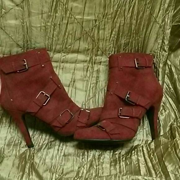 Burgundy booties - Picture 2 of 4