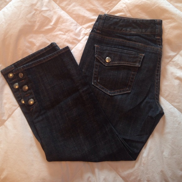 Express capris