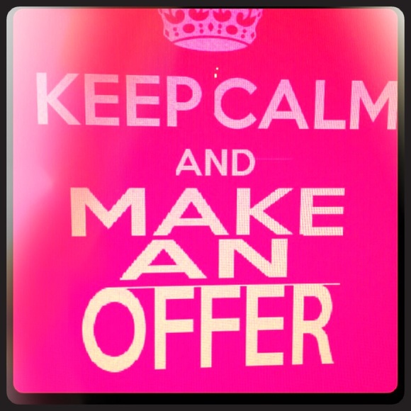 SEE SOMETHING YOU LOVE?? MAKE AN OFFER!! ☺️