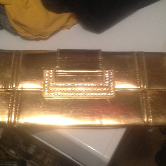 Gold clutch