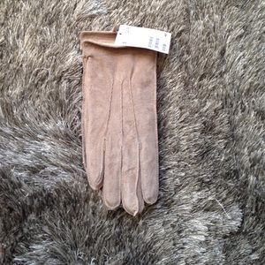 NWT Tan Large Leather Gloves