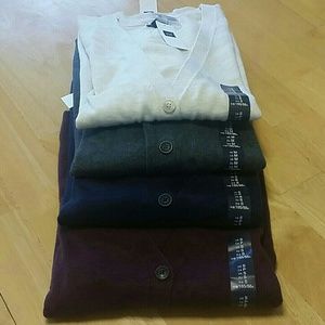 NWT GAP CARDIGAN, GREY ONE, SMALL