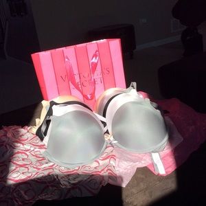 Victoria secret bras $19 each