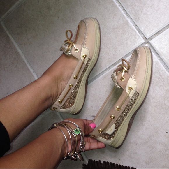 Tan and Gold Sperry's ☺️💛 THESE HAVE TO GO ‼️
