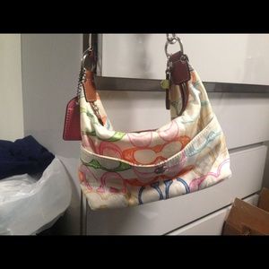 Coach hand bag !!