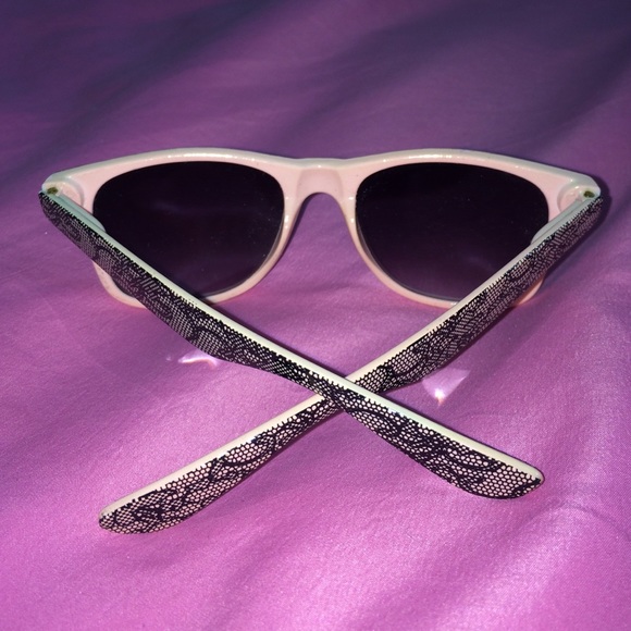 Sunglasses - Picture 2 of 3