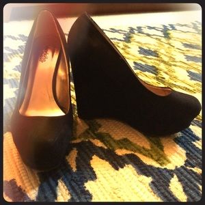 Plain black wedges from Charlotte Russe