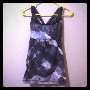 Lululemon athletics top w/built in bra