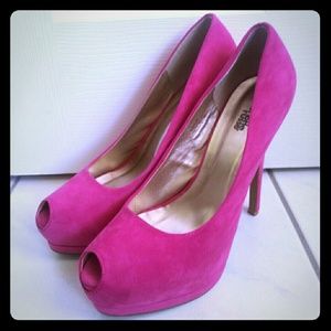 Charlotte Russe Fuchsia Heel