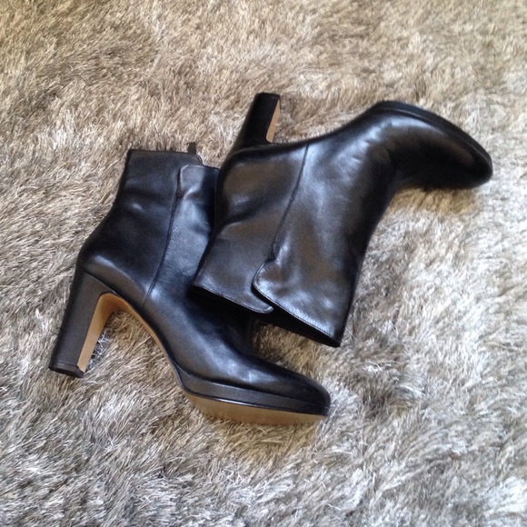 Nine West Black Leather Boot