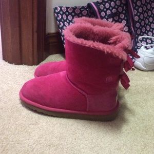Pink bailey bow uggs