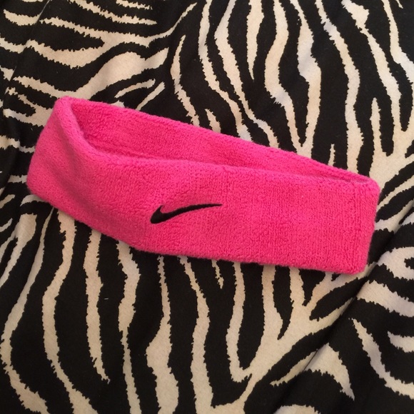 Nike Accessories - Nike Headband