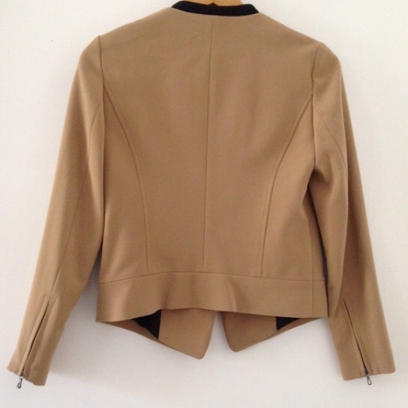 Ann Taylor Tan blazer - Picture 3 of 4
