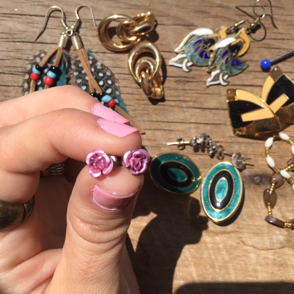EARRINGS, BRACELETS, RINGS - Picture 2 of 4