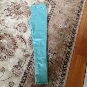 A great pair of skinny blue pants