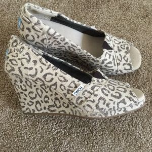 Leopard Print Wedge TOMS